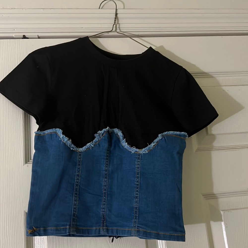 cute corset type shirt worn never